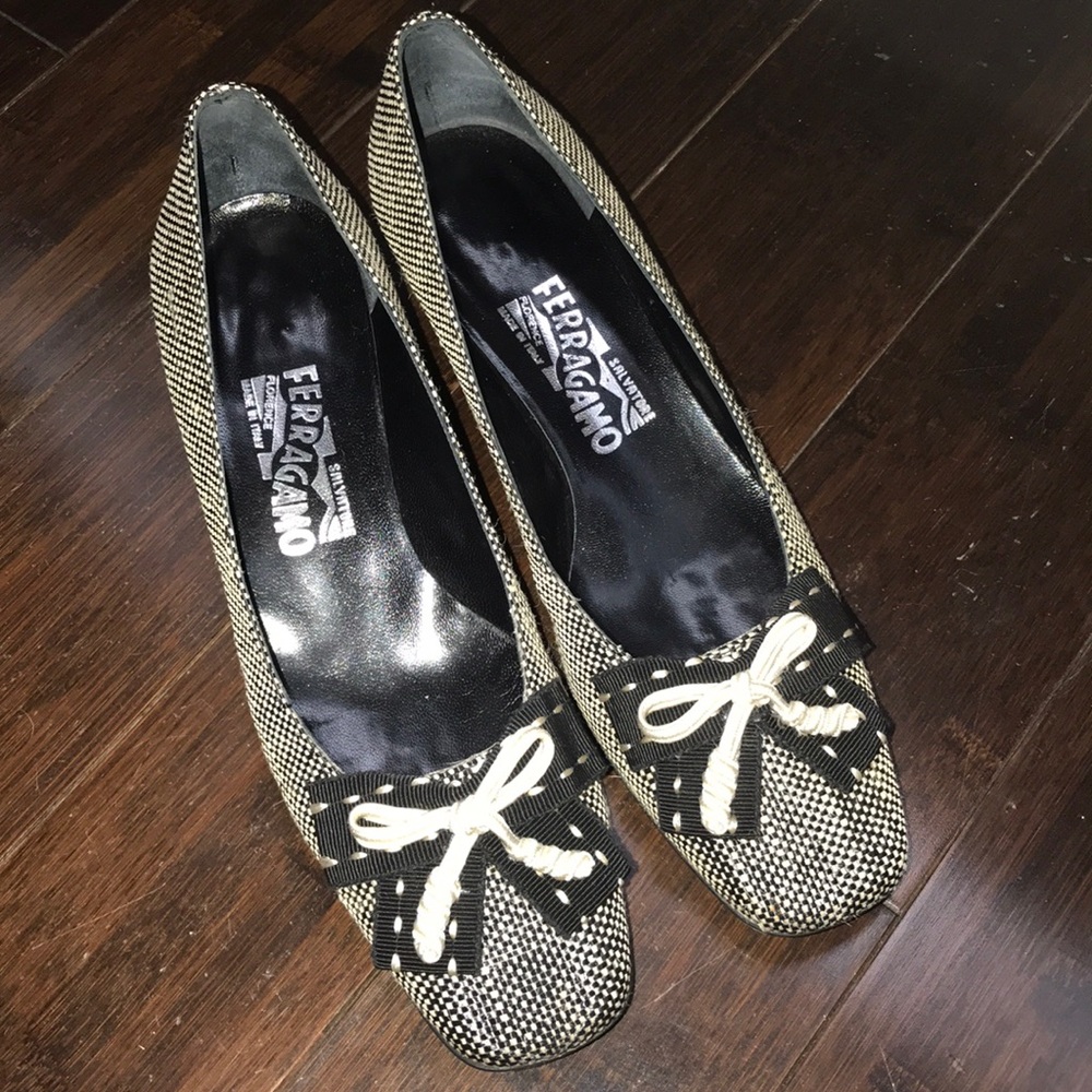 Tweed Ferragamo Kitten Flats